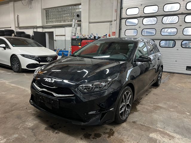 Kia Ceed 1.6 CRDI SW Platinum LED JBL KAMERA PANO