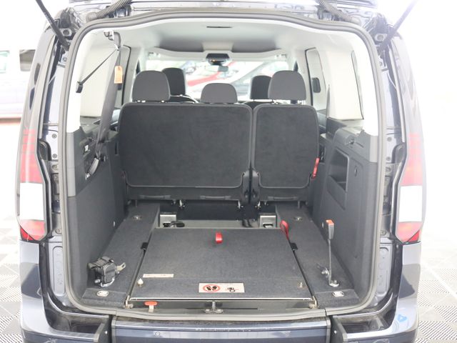 Volkswagen Caddy Maxi 2.0TDI DSG ROLLSTUHLUMBAU NAV SHZ PDC