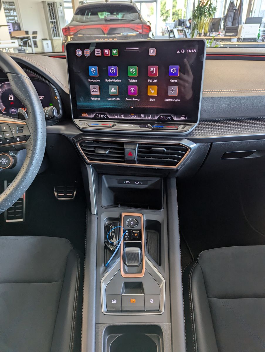CUPRA Leon 1.5 eTSI Sennh Matrix Pano Edge/Dynamic AHK - Image 21