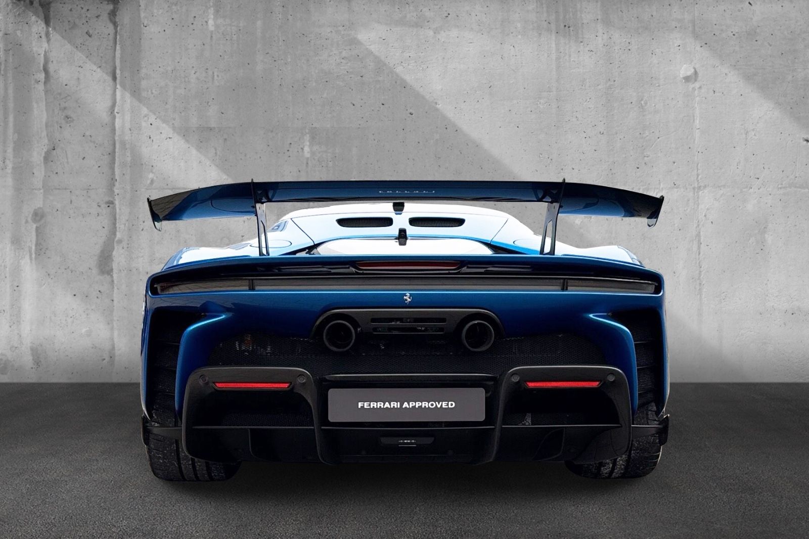 Fahrzeugabbildung Ferrari SF90 XX*1 owner*VAT*German car*PPF