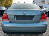 Volkswagen Bora 1.6 FSI Pacific Sitzheizung Klima Bluetooth - Volkswagen Bora mit Benzin-Antrieb: Limousine
