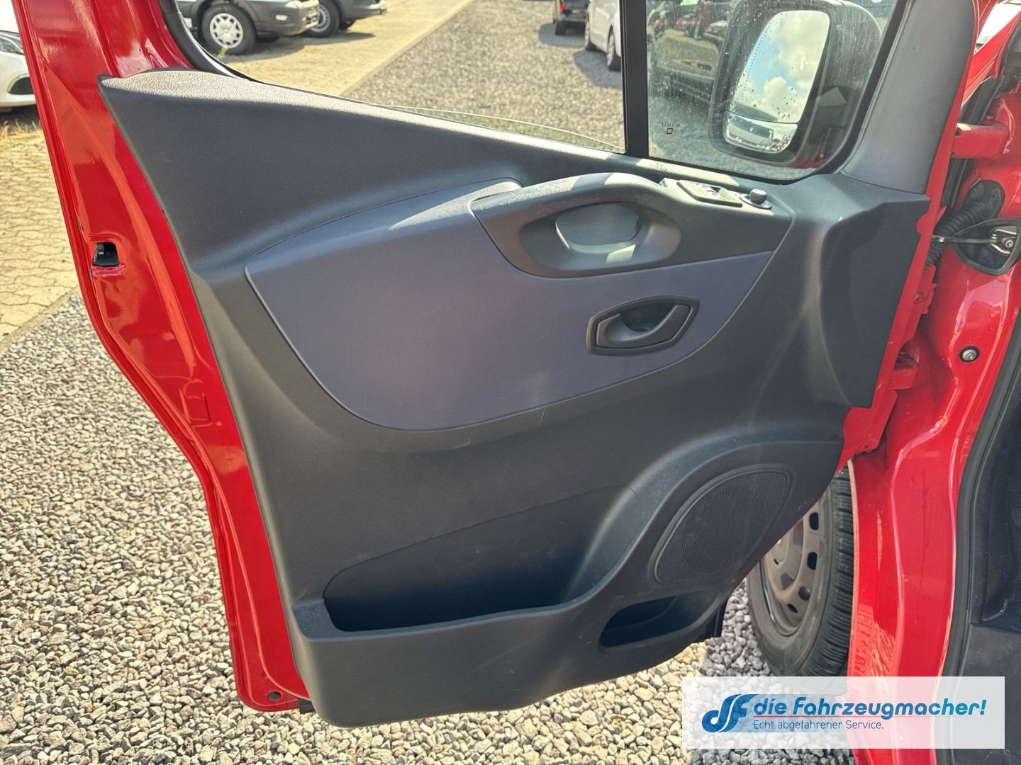 Fahrzeugabbildung Opel Vivaro B Kasten Combi L1H1 2,7t *2198