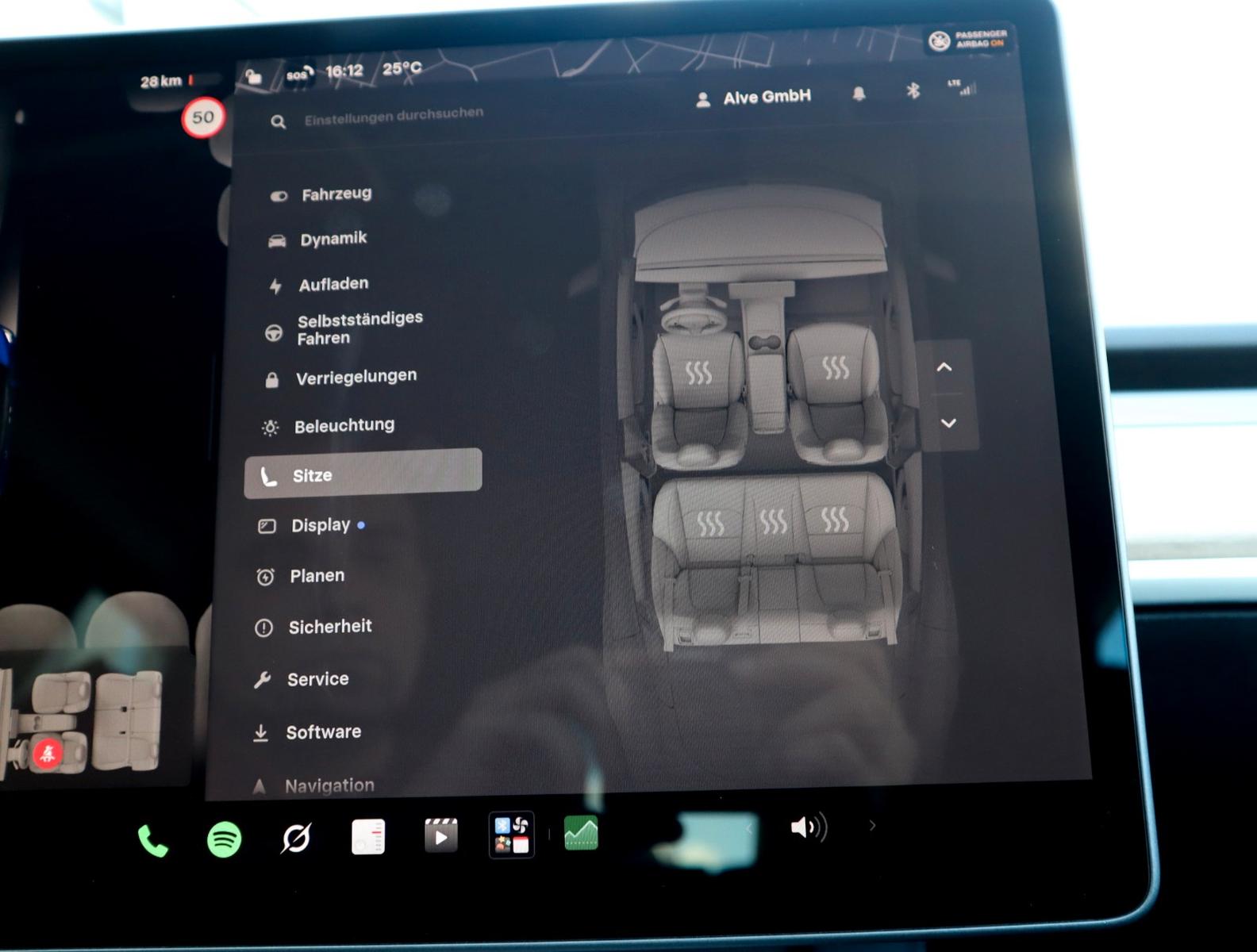Tesla Model 3 Long Range Allrad /SHZ /2-Zonen-Klima