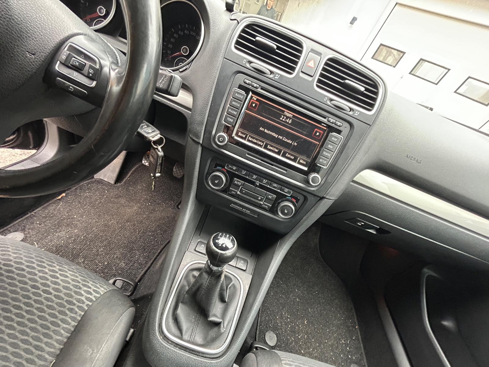 Volkswagen Golf 2011 — photo 14