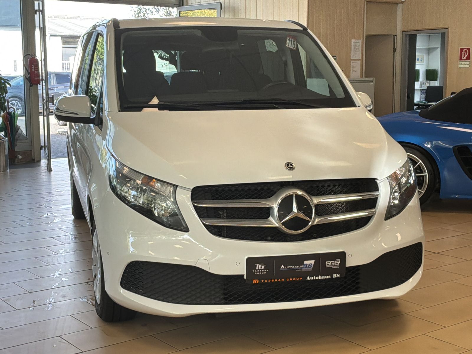 Mercedes-Benz V 220 Lang*CarPlay*1H*MBUX*Parktronic*Tempomat imagem 3