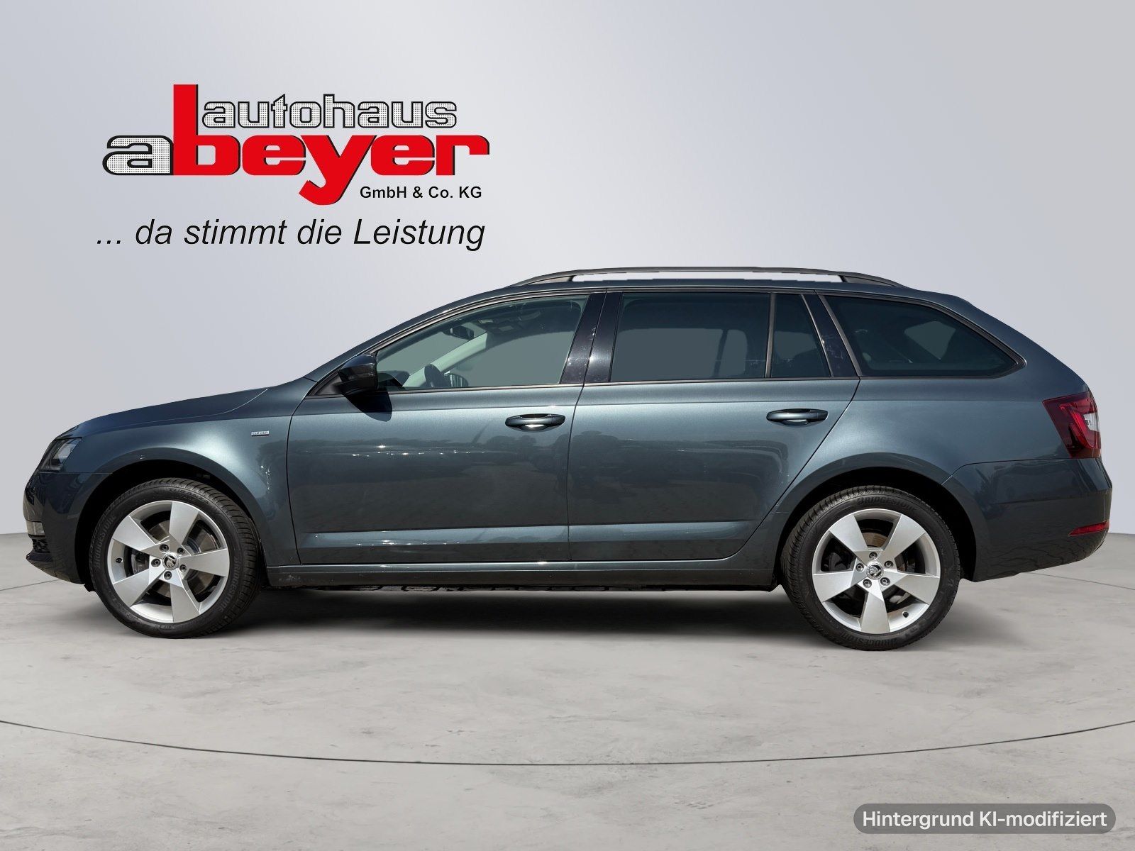 Skoda Octavia Combi 1.8 CLEVER 4x4 DSG NAVI foto 2