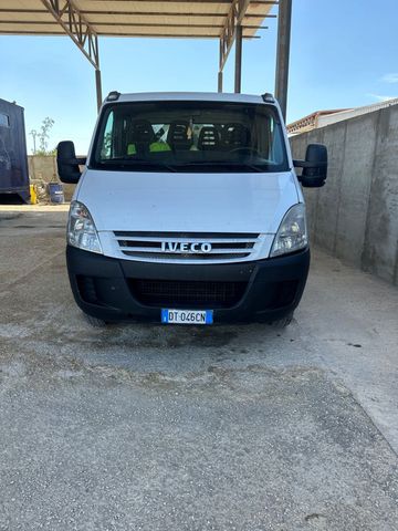 Autres Iveco Daily 7 posti Cassonato fisso