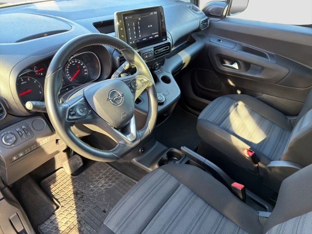 Fahrzeugabbildung Opel Combo Life E Edition XL Rollstuhlrampe