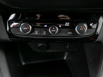 Opel Corsa F e GS Line Kamera OPC-Line-Paket LED