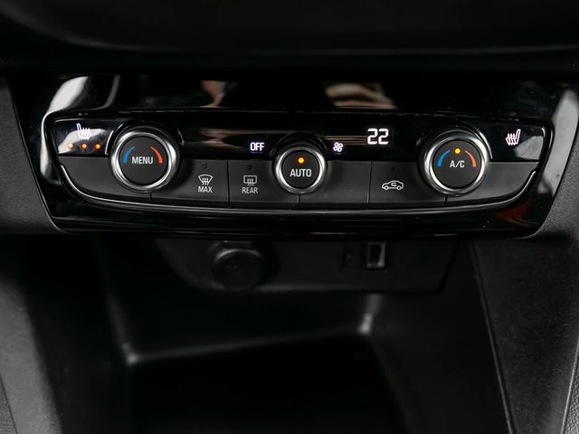 Opel Corsa F e GS Line Kamera OPC-Line-Paket LED