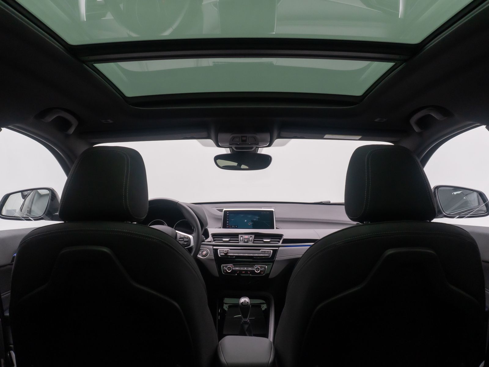 Fahrzeugabbildung BMW X2 sD18i Sport HiFi Kamera DAB Panorama 18Zoll