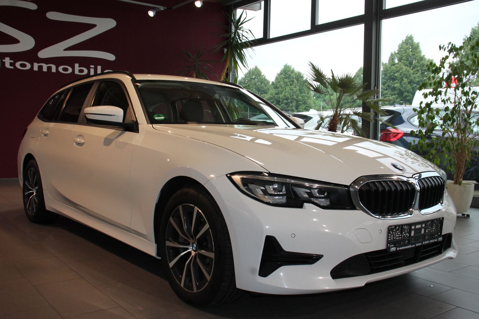 BMW 330 d Touring xDrive 1.Hand HUD LED LiveCockpit