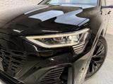 Audi Q8 e-tron 55 quattro S line Black Style+3.99%ZI - Audi Gebrauchtwagen in Duisburg