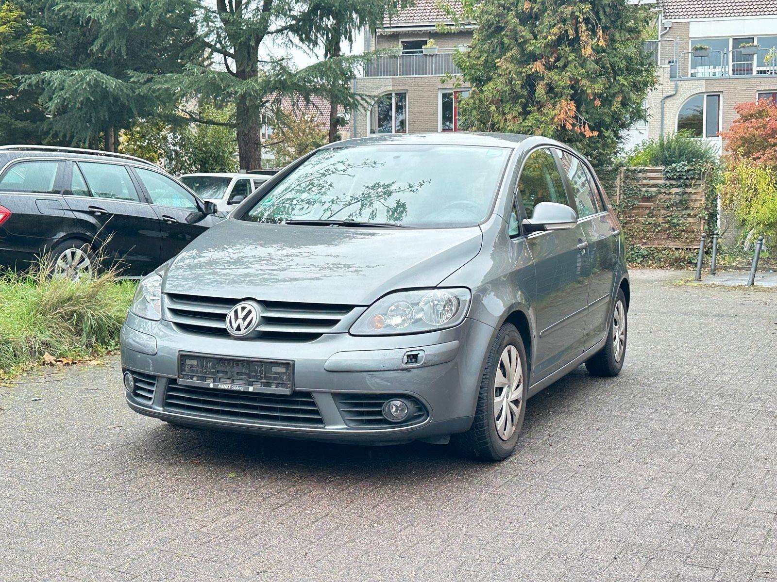 Volkswagen Golf Plus 2006 — interior