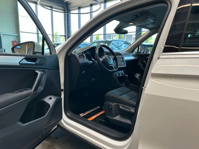 Volkswagen Tiguan *R-Line*Spurhalte*ACC*LED*AHK*Massage*