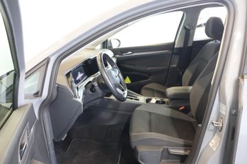 Volkswagen Golf VIII 2.0 TDI HUD+AID+MATRIX+PANO+KEY+AHK