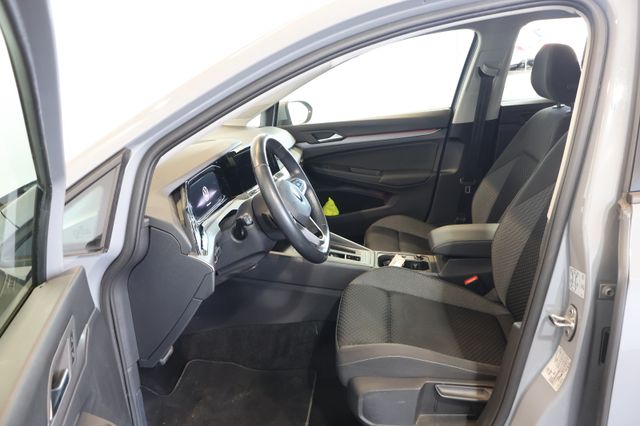 Volkswagen Golf VIII 2.0 TDI HUD+AID+MATRIX+PANO+KEY+AHK