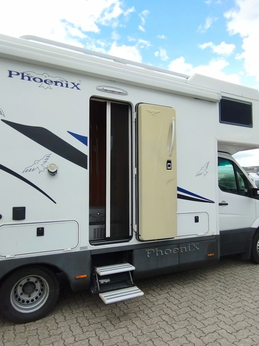 Fahrzeugabbildung Phoenix Alkoven 7100 RSL 2xLithium AHK Solar Kamera NAVI