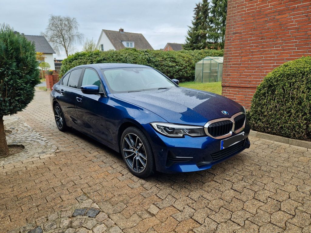 Image of BMW 330