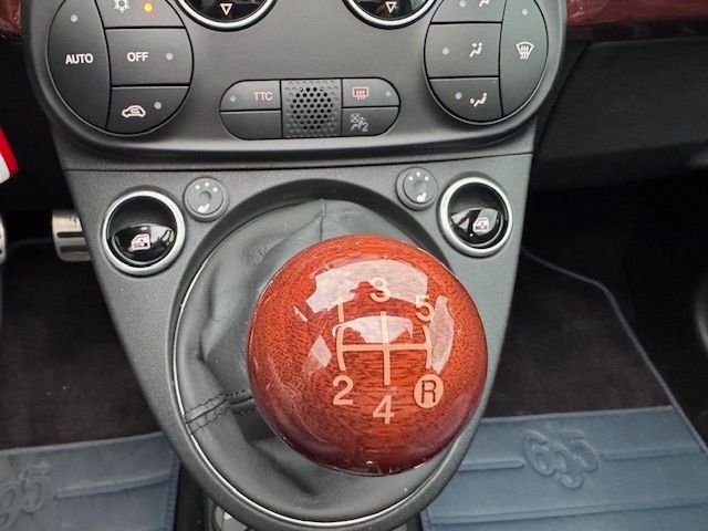 Fahrzeugabbildung Abarth 695C Rivale  Mahagoni LEDER Sitzheizung