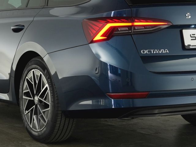 Octavia COMBI CLEVER TDI DSG+PANORAMADACH+SITZHE