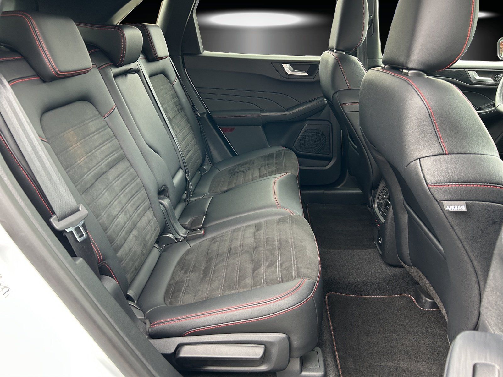 Fahrzeugabbildung Ford Kuga 2.5 PHEV ST-Line X Aut./LED/ACC/KAMERA/NAVI