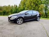 Volvo V40 D3 Momentum LED*Navi*Kamera - Volvo V40 Gebrauchtwagen in Hamburg