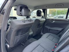 Fahrzeugabbildung E 220 T-Modell CDI BlueEfficiency