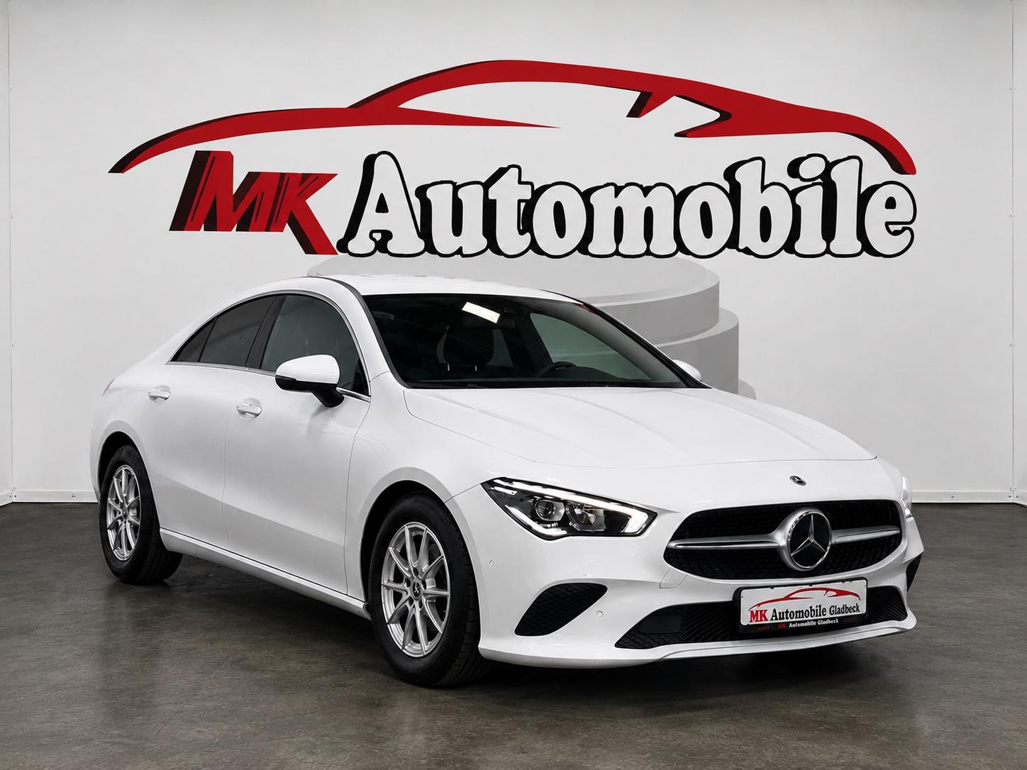 Mercedes-Benz CLA 180"NAVI"PDC"LED