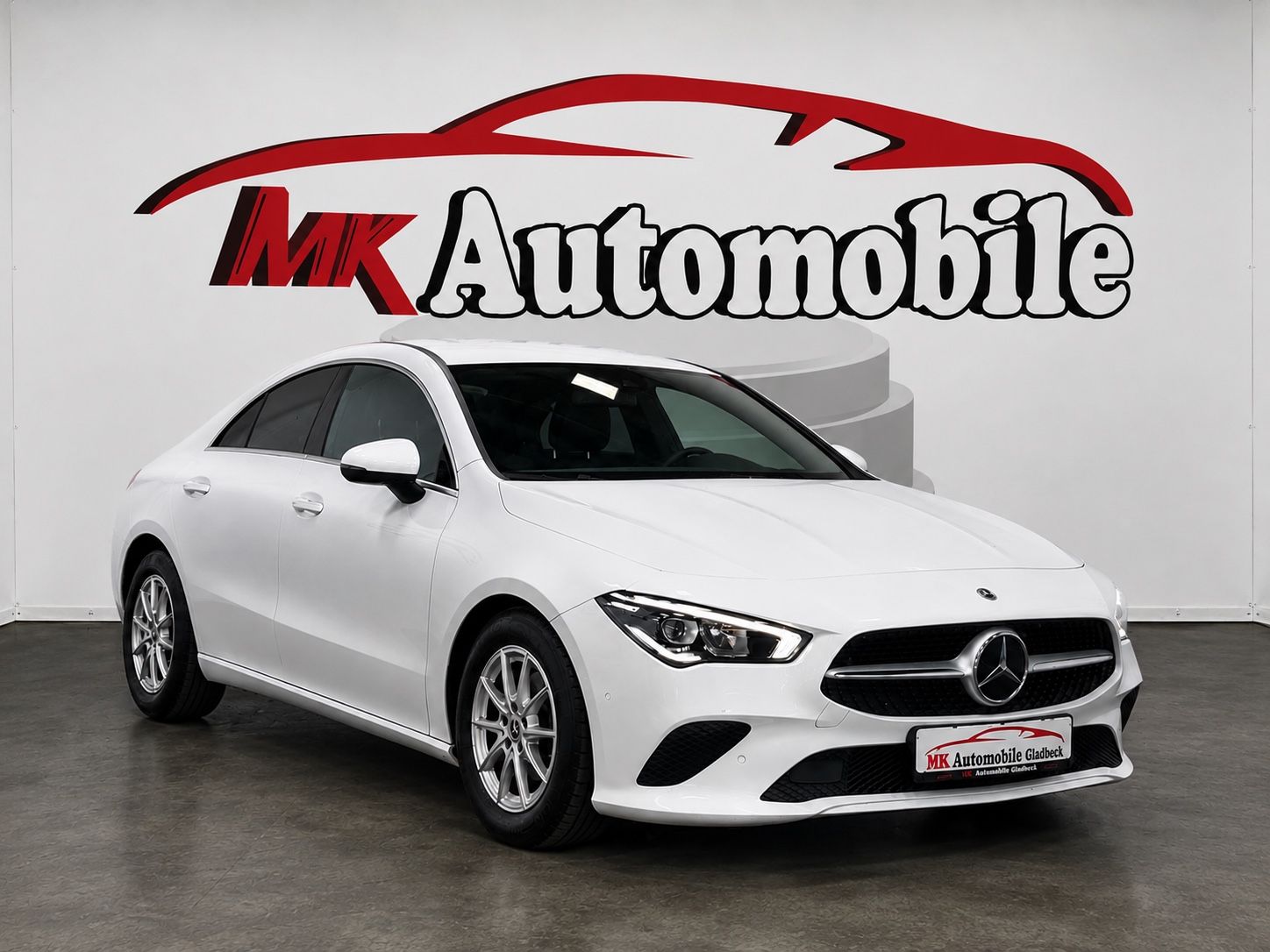 Mercedes-Benz CLA 180 NAVI PDC LED
