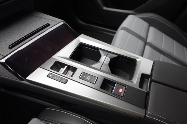 Fahrzeugabbildung Opel Grandland 1.2 48V W GS 360,HUD,KlimaA,Navi,Allw.