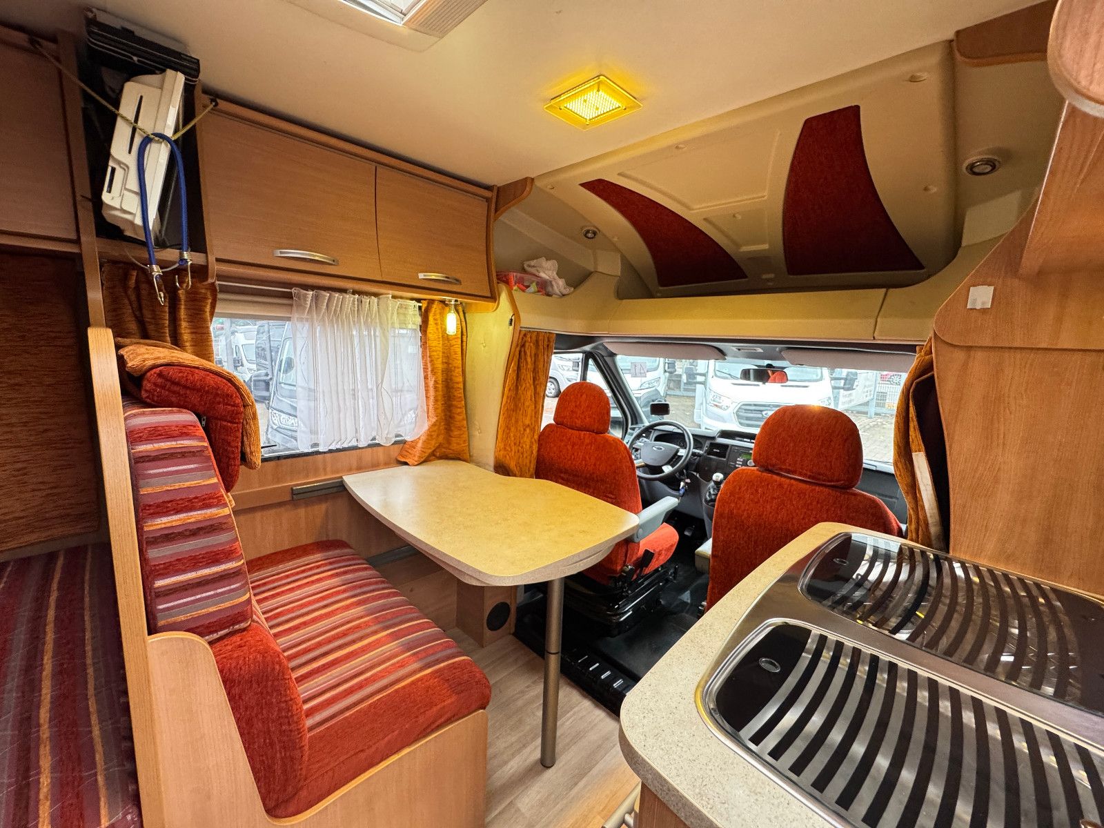 Fahrzeugabbildung Chausson Flash 02 Ford Transit 2.2 KAMERA STANDHEIZUNG TV