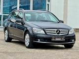 Mercedes-Benz C 180 CGI T-Modell BlueEfficiency Tüv/Au 04.2028 - Mercedes-Benz C 180 mit Benzin-Antrieb: Kombi, 2.0