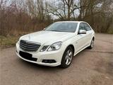 Mercedes-Benz E 220 CDI Limousine  Rentner... - gebrauchte Mercedes-Benz E 220 aus dem Jahr 2011
