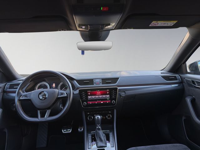 Superb Combi 2.0 TDI SportLine DSG MATRIX-LED