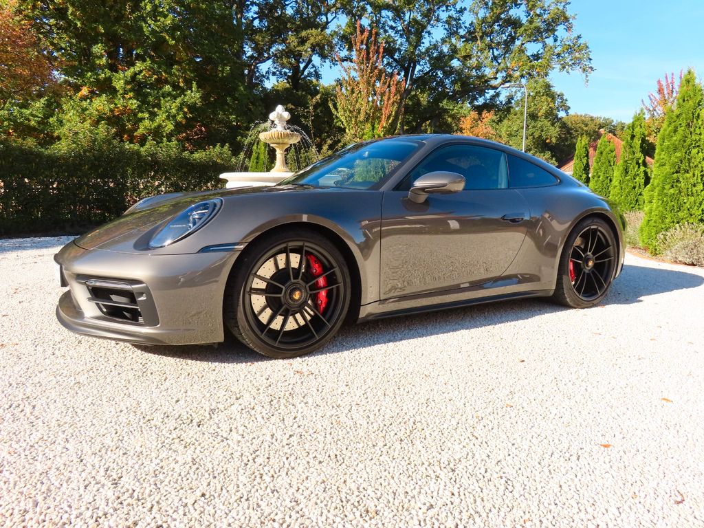 Porsche 992