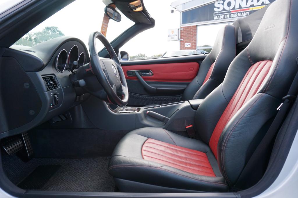 Mercedes-Benz SLK 32 AMG