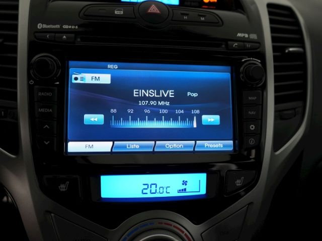 ix20 SPACE PLUS BLUE+NAVI+RÜCKFAHRKAMERA+SCHIEBE