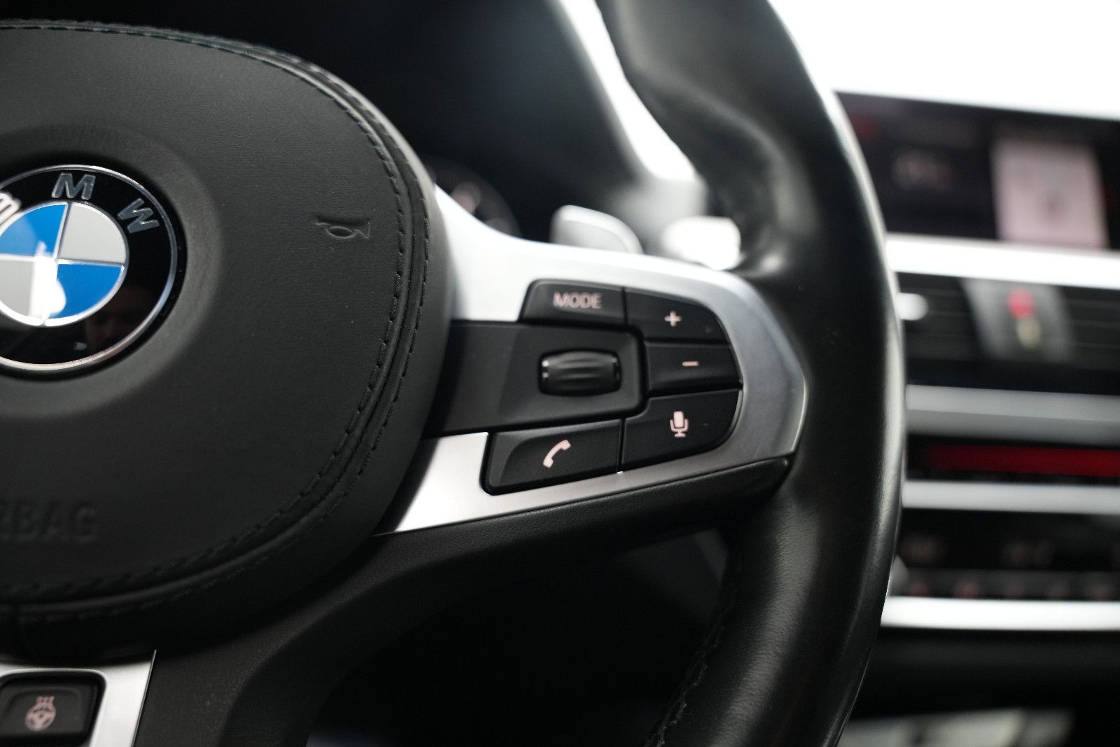Fahrzeugabbildung BMW X4 M40 /HUD/LED/AHK/Leder/HUD/Ambiente/360°Cam/