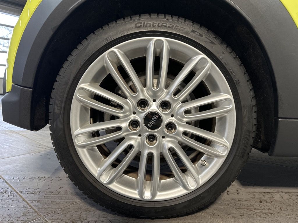 Fahrzeugabbildung MINI Cooper S Cabrio Classic Trim Sport-Aut. NAV+LED