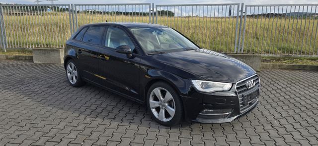 Audi A3 2.0 TDI S tronic Ambition/Navi/Xenon/ACC/