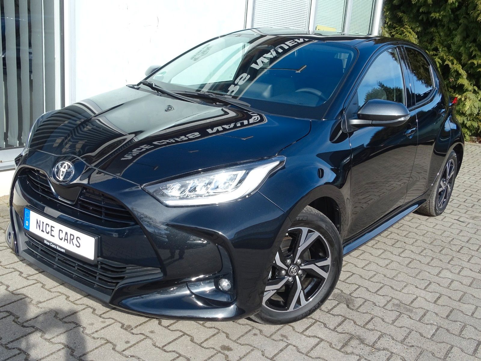 Toyota Yaris Hybrid Teamplayer *SPURH.ASS*ACC*R.KAMERA*