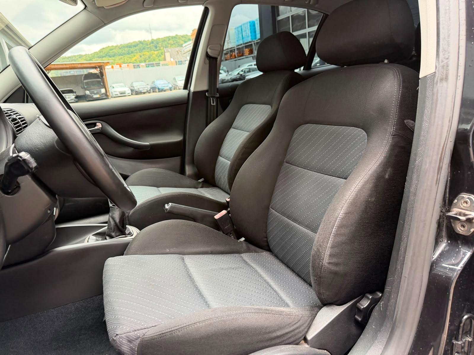 SEAT LEON - 1.9 TDI 110 CV - PACK SPORT - BVM