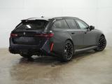 BMW M5 Touring Anhängerk. Driving+Parkingassist B/W  - BMW M5: Leder