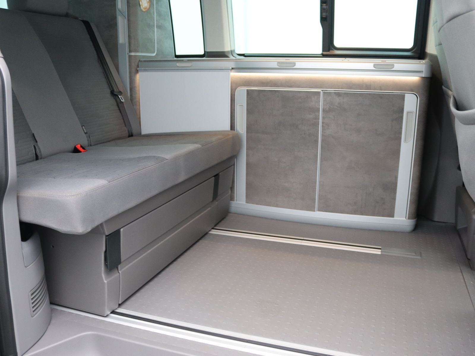 Volkswagen T6 California - Bild 21