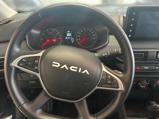 Fahrzeugabbildung Dacia Sandero III Stepway Expression 1.0 TCe 90 Klima