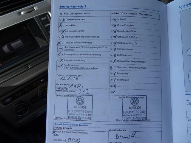 Fahrzeugabbildung Volkswagen Golf VII Lim. Lounge/1.Hd/38TKM/Xenon/PDC/