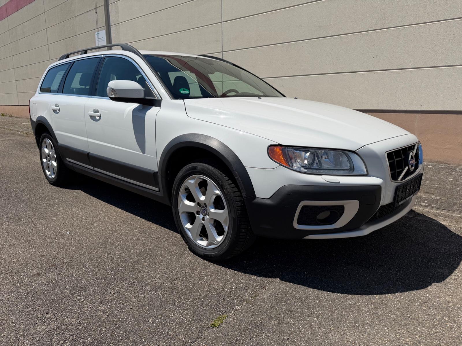 Volvo XC70 D5 Summum AWD - XENIUMPAKET