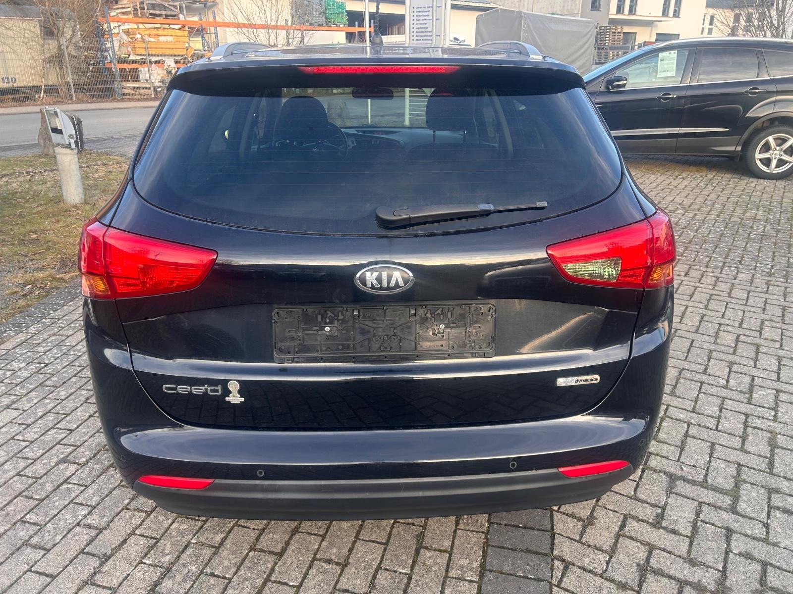 Kia cee'd 2014 — photo 5