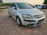 Volkswagen Golf Plus V Trendline - Volkswagen Golf aus 2006: Kombi